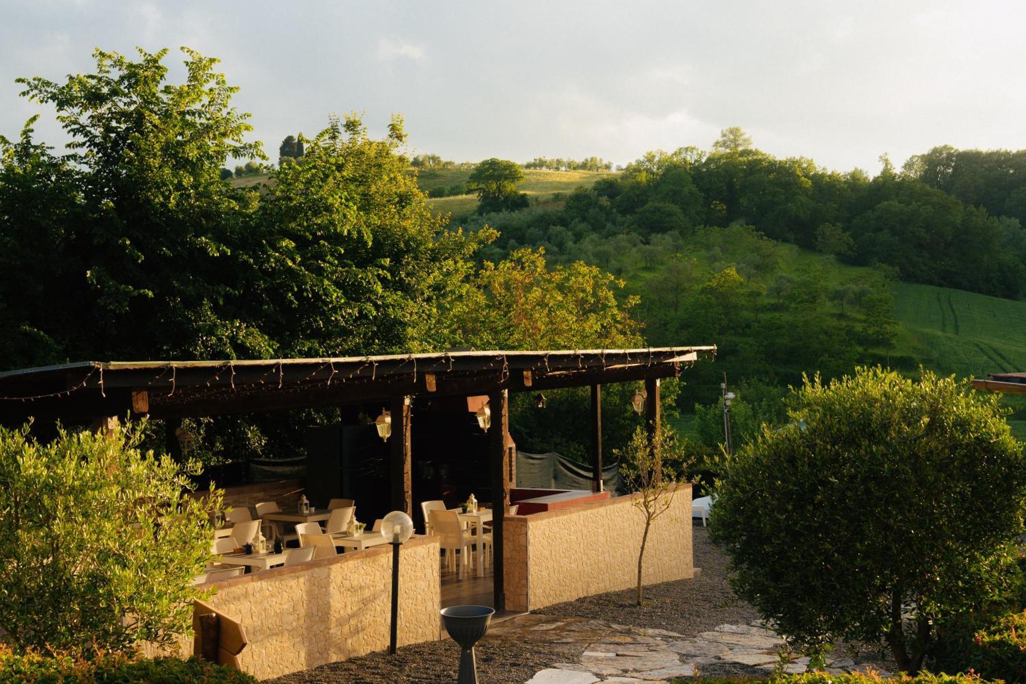 Casale Serena Fabro Exterior photo